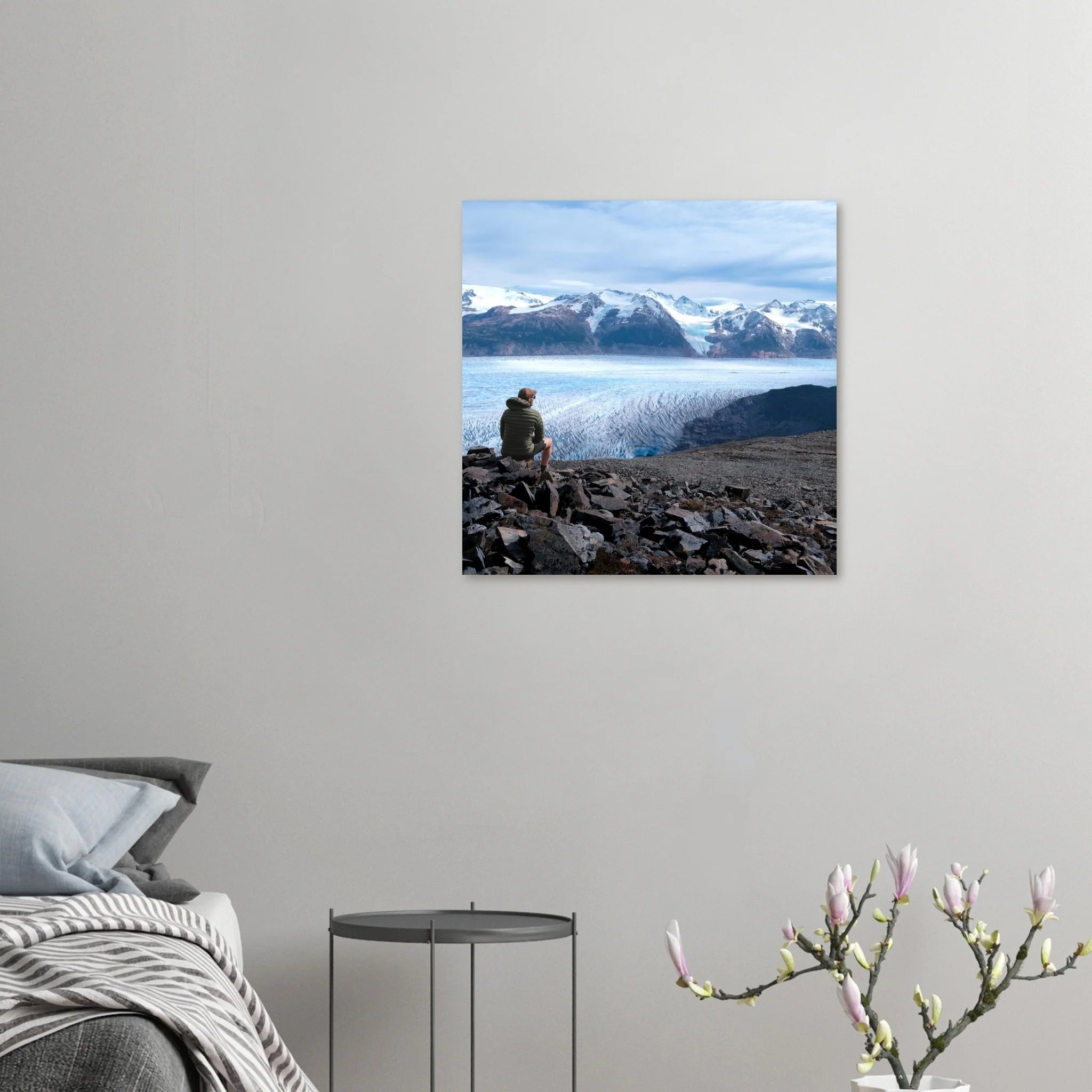 Discover our photo poster collection featuring breathtaking landscapes, beautiful hiking destinations and wildlife.